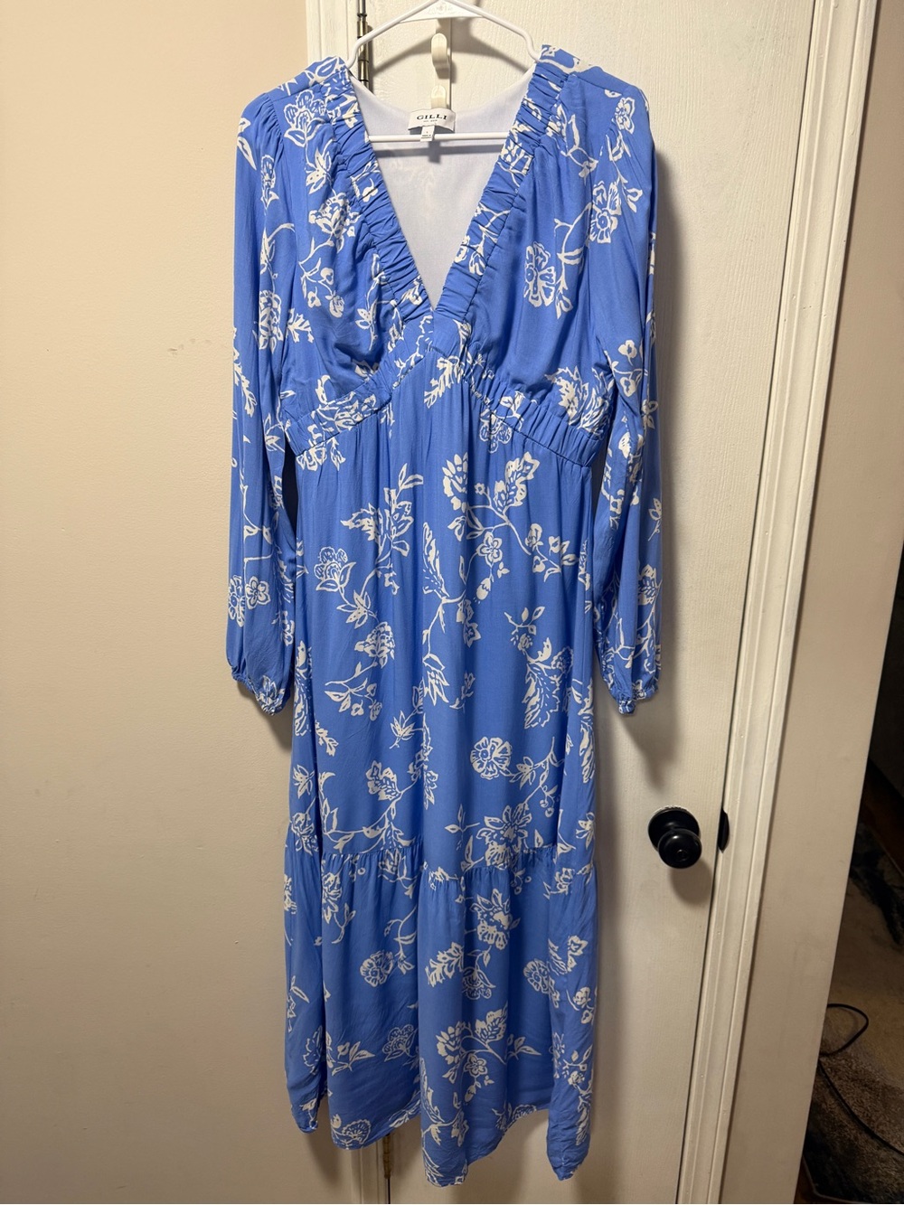 Gilli Blue and White Floral Maxi Dress long sleeve